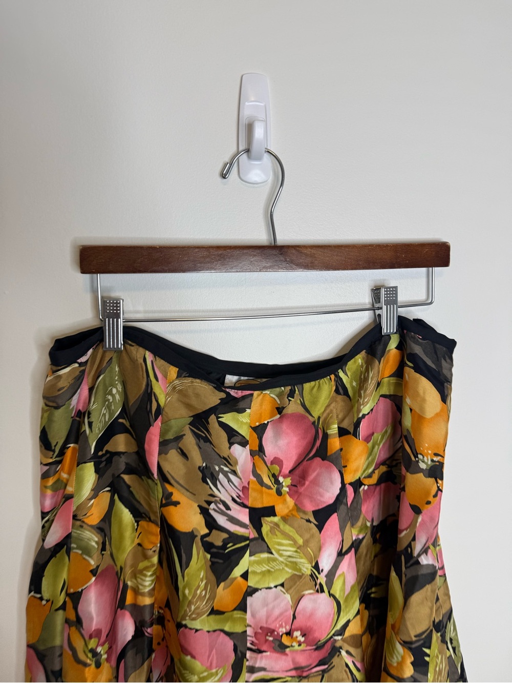 Talbots Floral A-Line Skirt in Pink, Green & Yellow silk size 18 - Picture 3 of 7